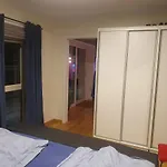 Top Apartment *