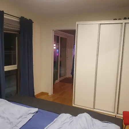 Top Apartment *